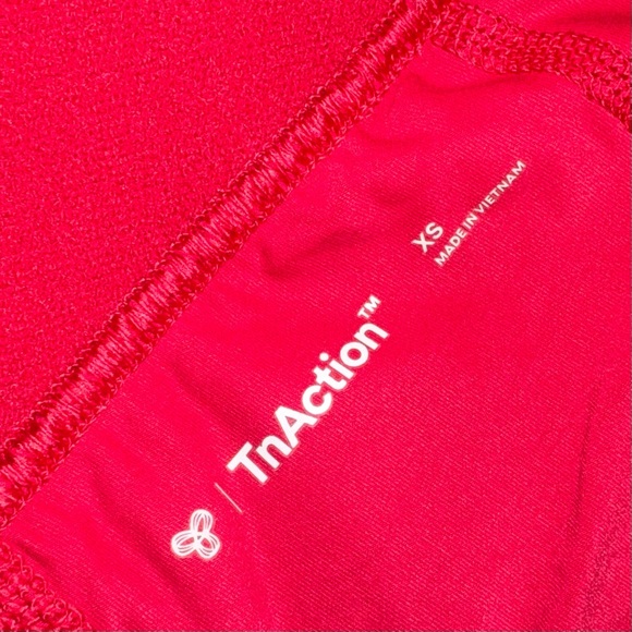 Aritzia Vibrant Red Tennis / Golf Skort - Picture 2 of 4
